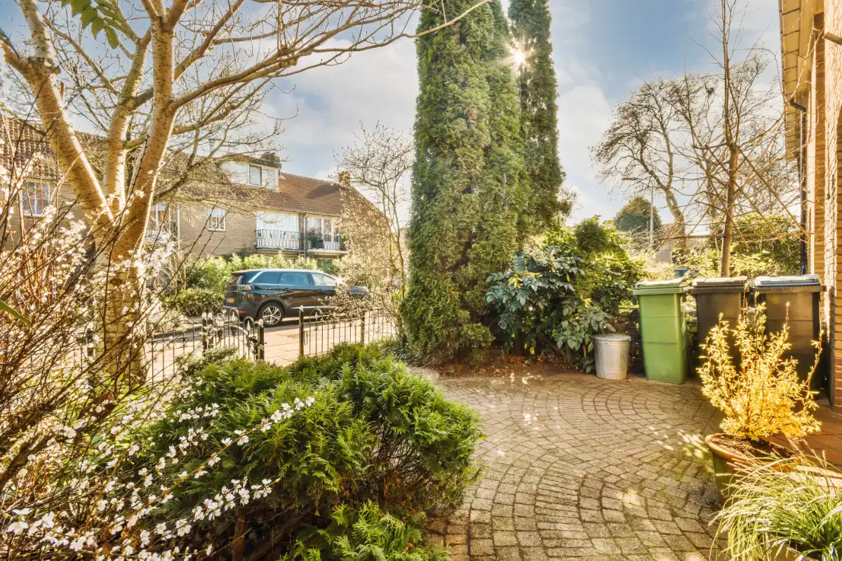 Residential driveway paving and front garden landscaping project